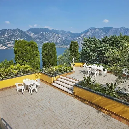 Tolle In Mit Garten, Grill Und Gemeinschaftlichem Pool Appartamento *